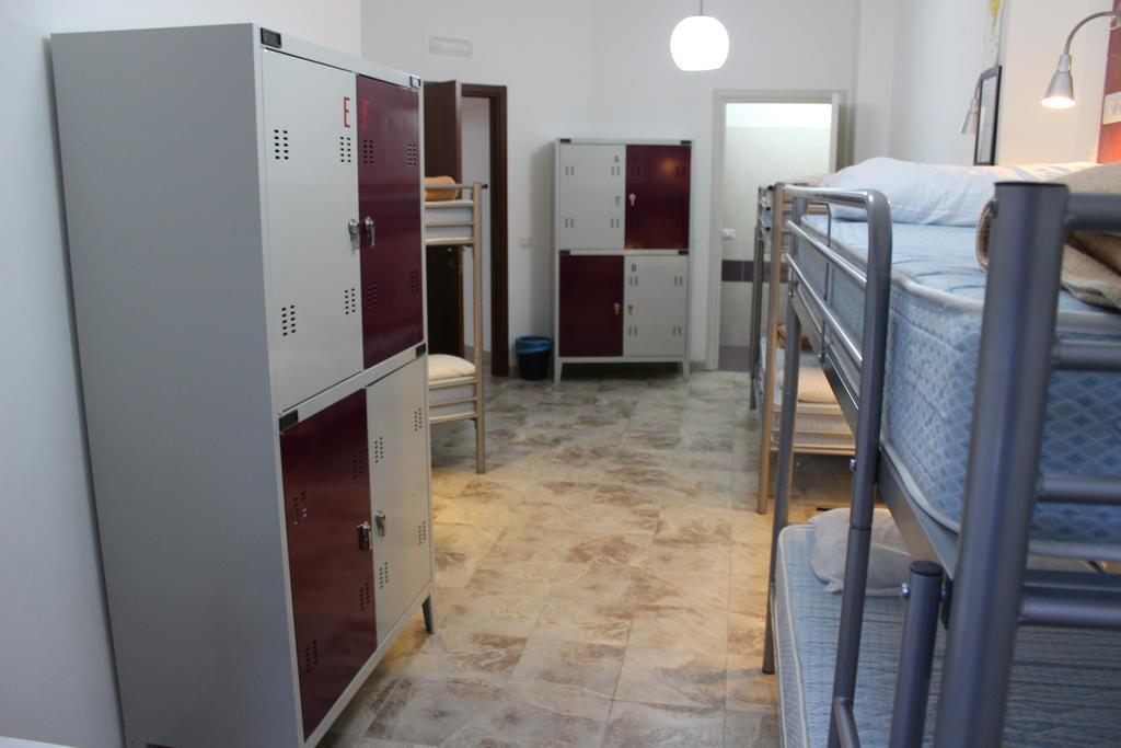 Hostel Colours Mailand Zimmer foto